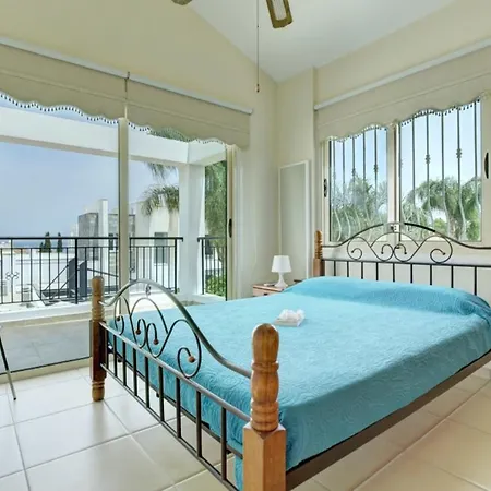 Villa Crystal Sea Protaras